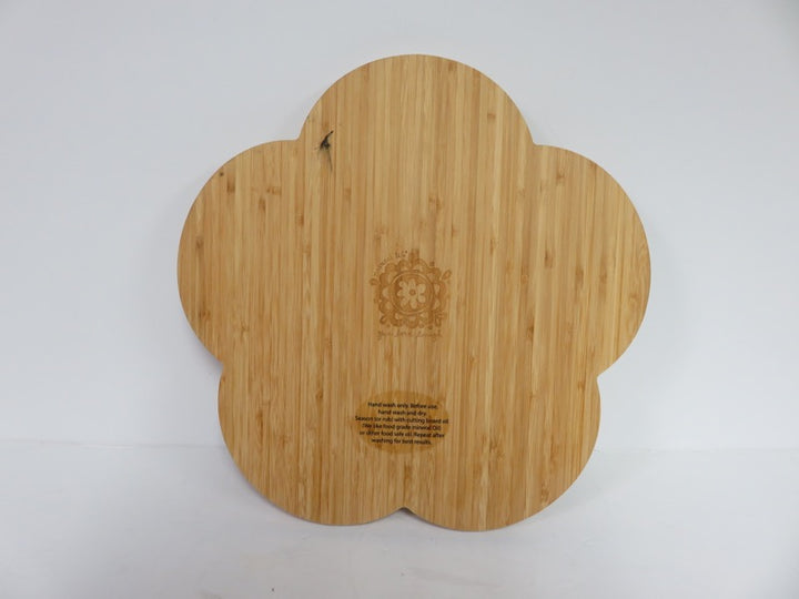 Wooden Daisy Charcuterie Board