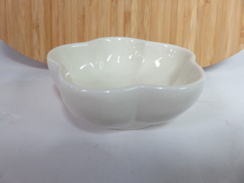 Wooden Daisy Charcuterie Board