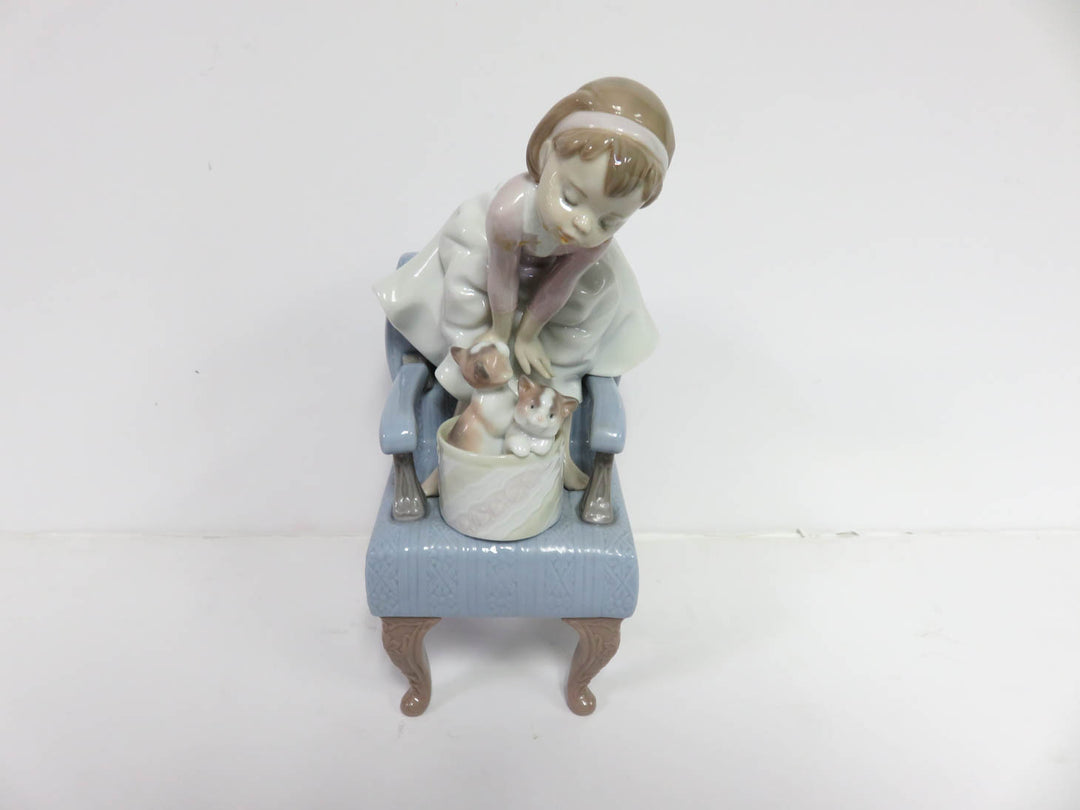Lladro "Purr-fect Friends" Figurine