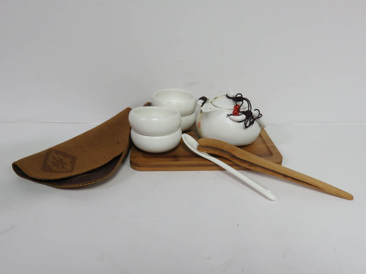 Buorsa Tea Set in Nylon Case