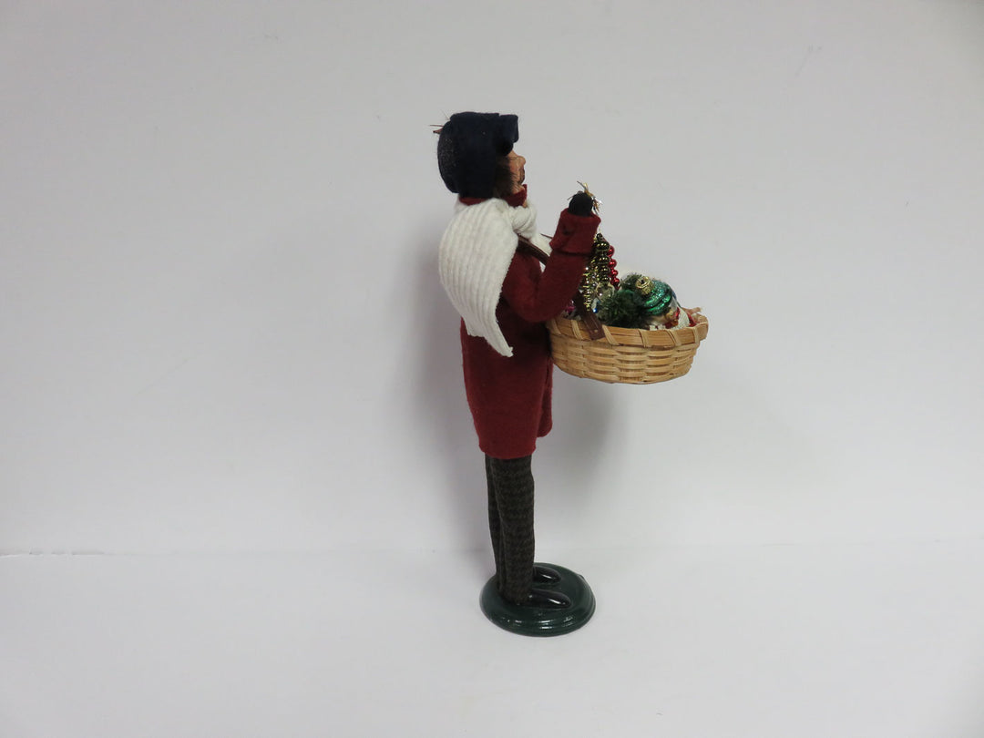 Byers Choice Ornament Vendor