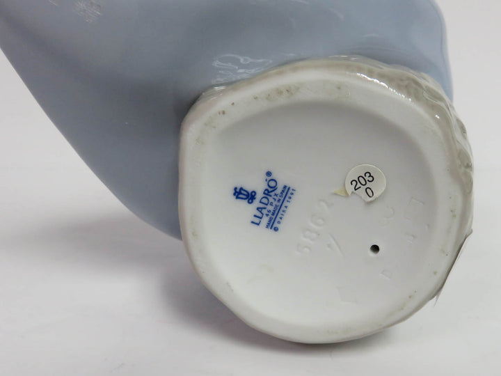 Lladró " Fragrant Bouquet"