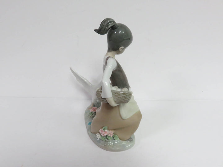 Lladró "Agressive Goose" Figurine