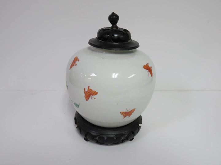 Ginger Jar on Stand