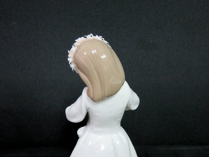 Lladró Praying Girl Figurine