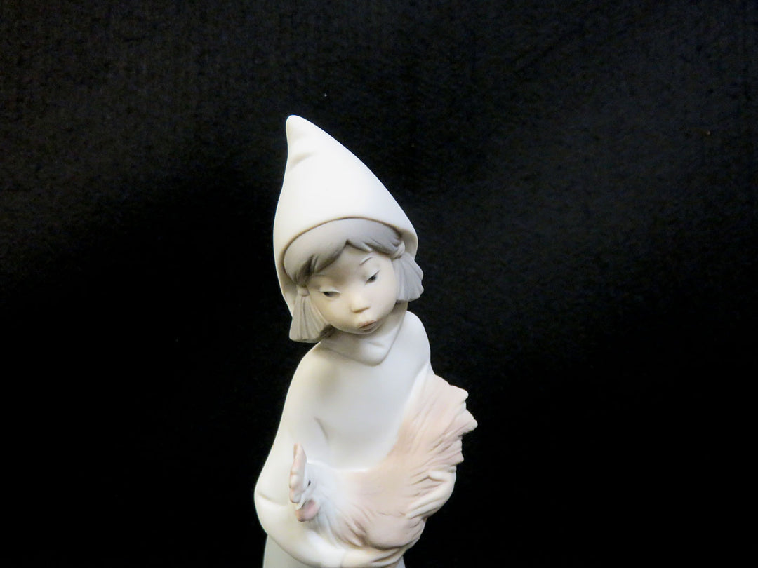 Lladró Girl Figurine