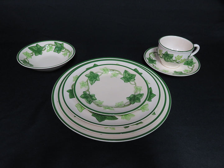 Franciscan "Ivy" China Set