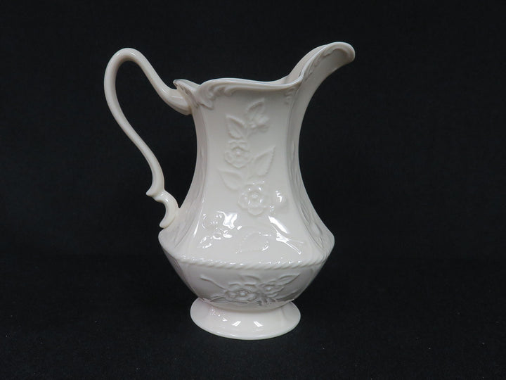 Lenox Pitcher
