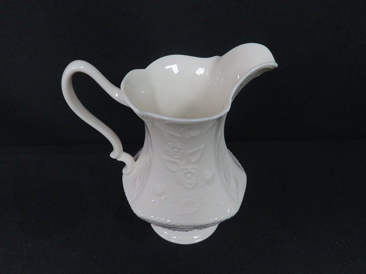 Lenox Pitcher