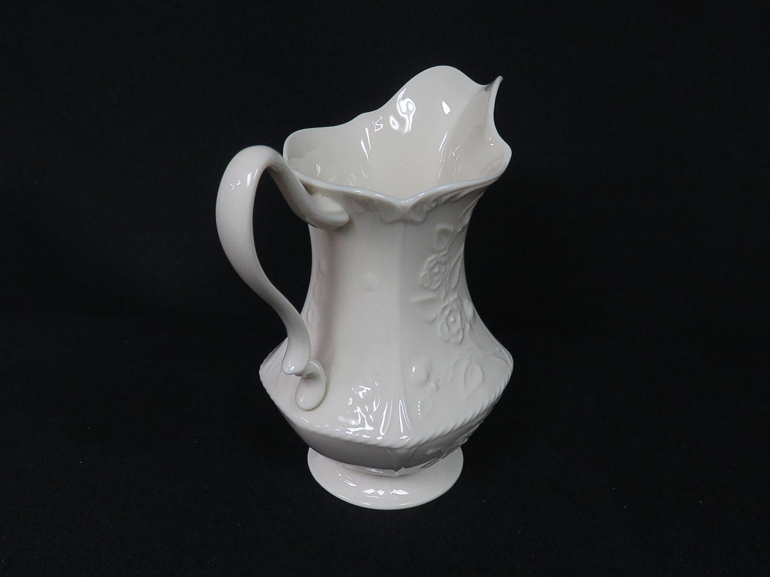 Lenox Pitcher