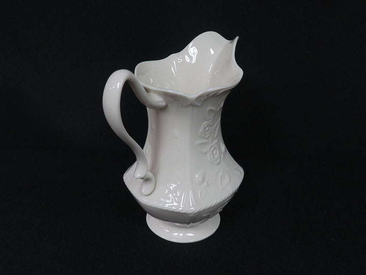 Lenox Pitcher