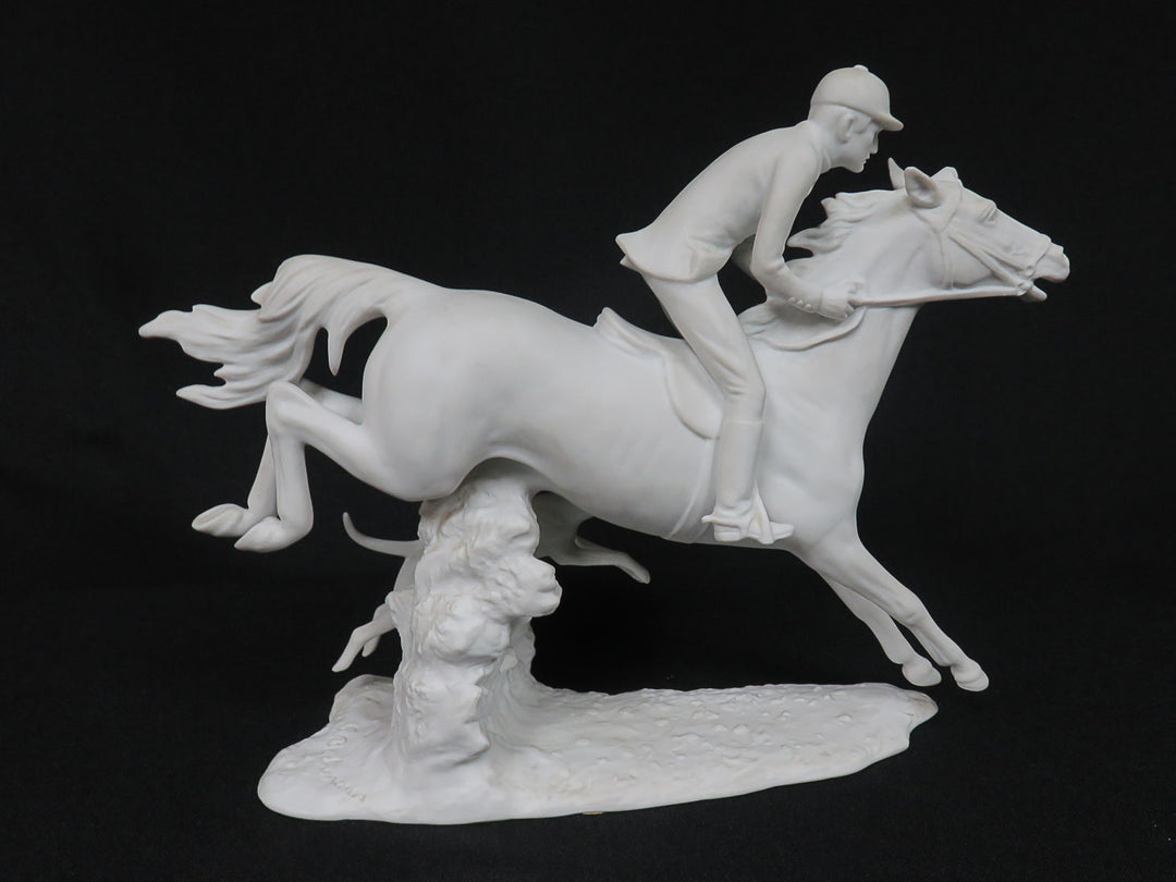 Kaiser Fox Hunt Figurine