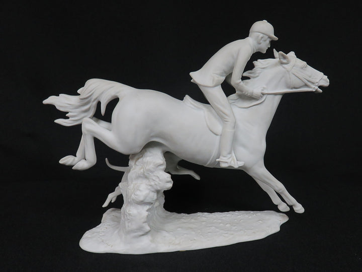 Kaiser Fox Hunt Figurine