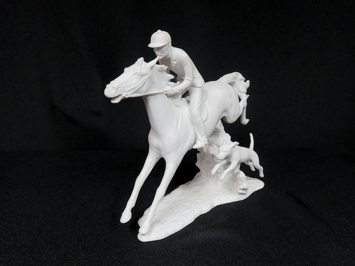 Kaiser Fox Hunt Figurine