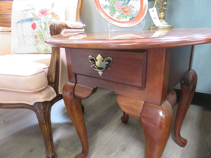 Broyhill Queen Anne Occasional Table