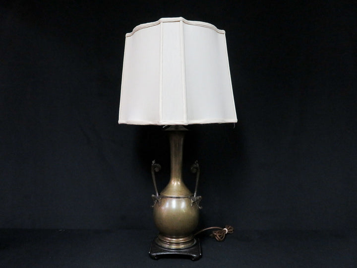 Vintage Asian Inspired Lamp