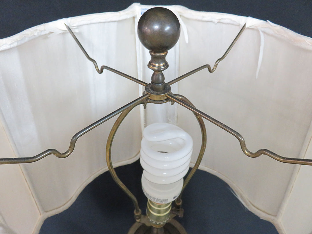 Vintage Asian Inspired Lamp