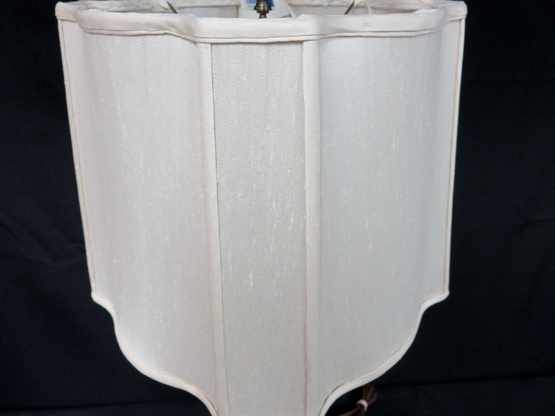 Vintage Asian Inspired Lamp
