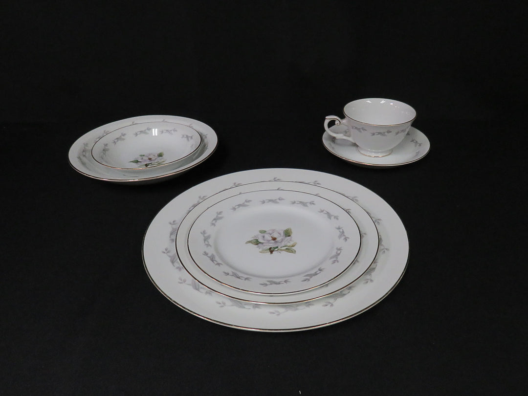 Yamaka China Set