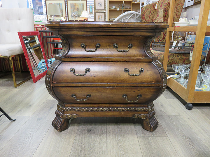 Bombe Style Chest