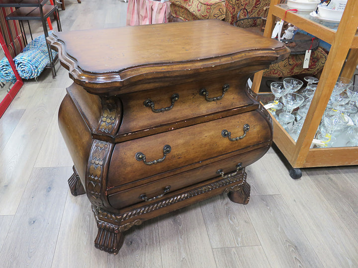Bombe Style Chest