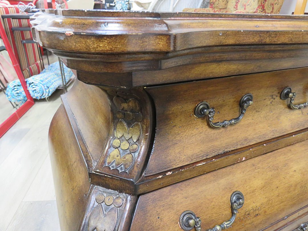 Bombe Style Chest