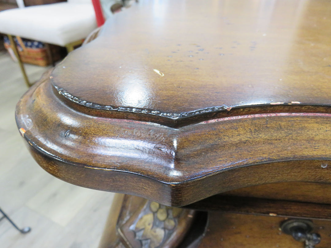 Bombe Style Chest
