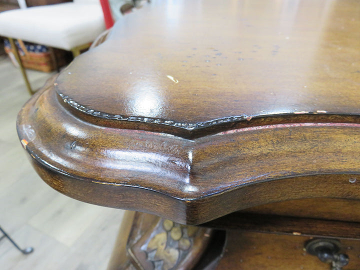 Bombe Style Chest