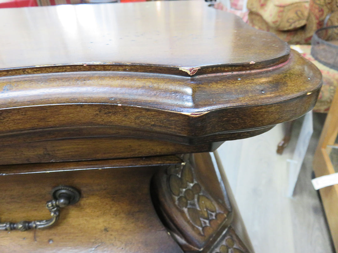 Bombe Style Chest
