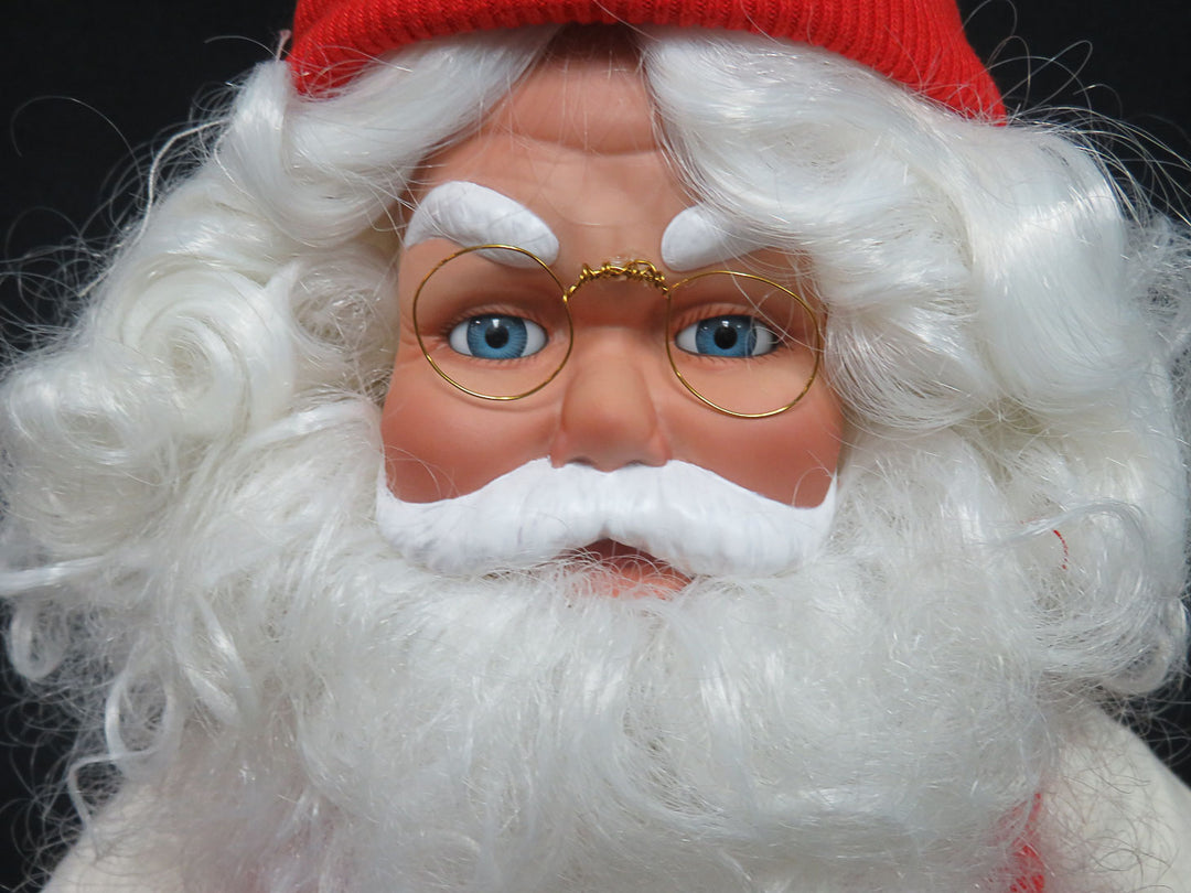Danbury Mint Santa at Workbench