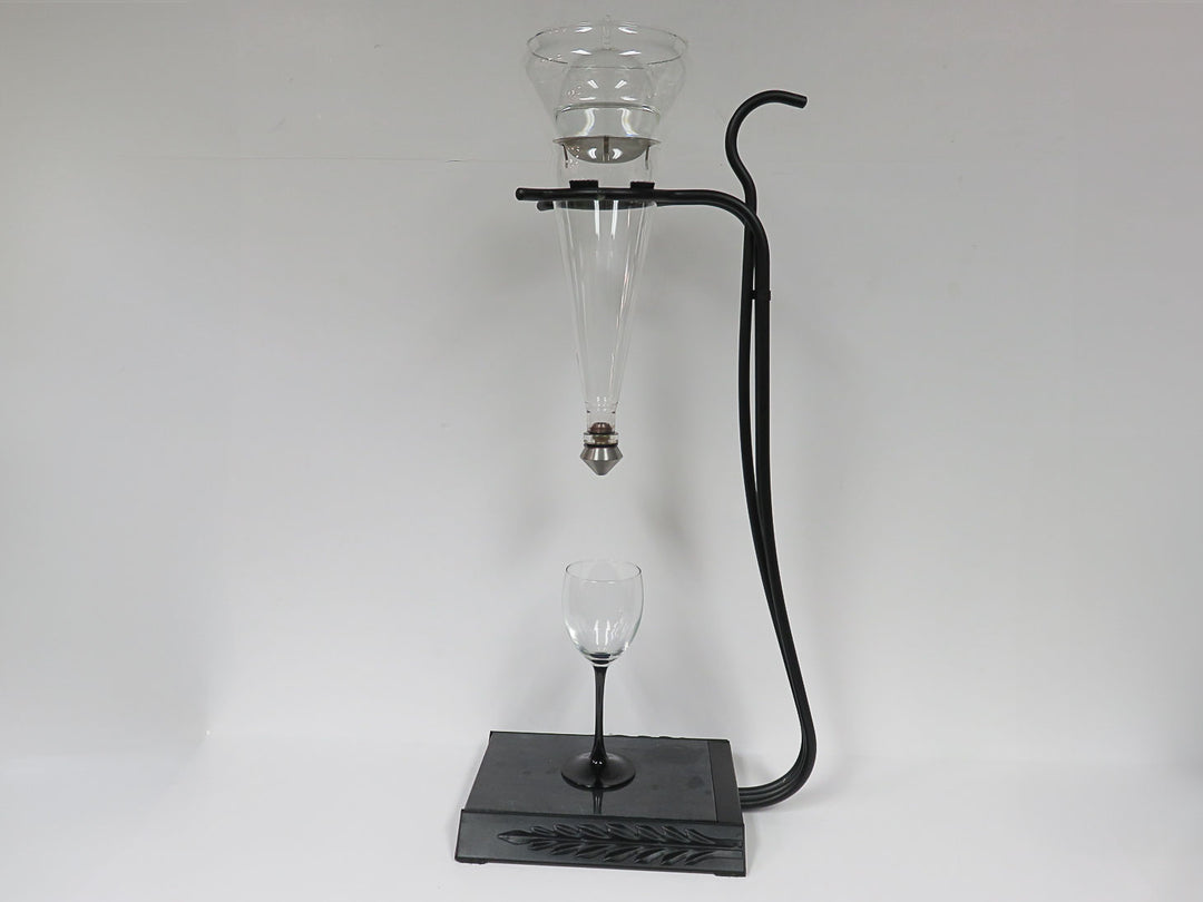 Cooper's Hawk Grapevine Wine Aerator/Decanter