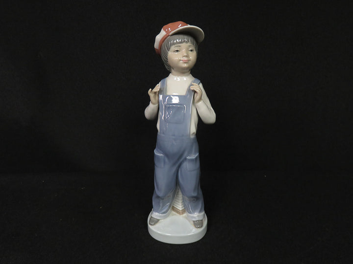 Lladró Boy from Madrid Figurine