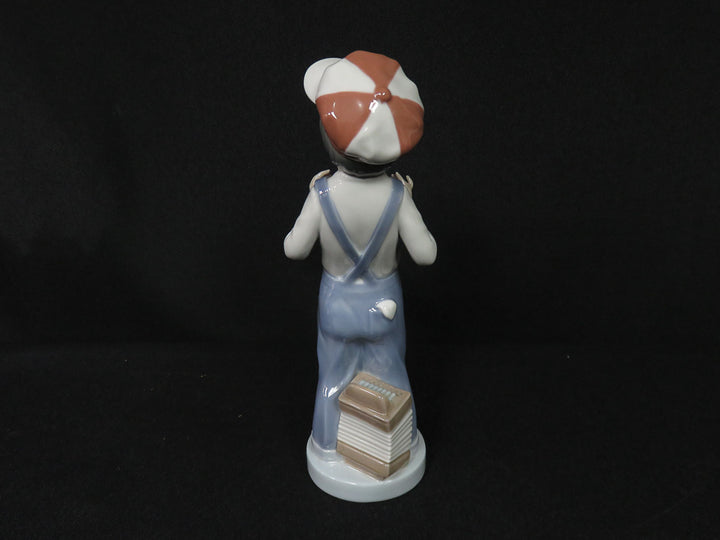 Lladró Boy from Madrid Figurine