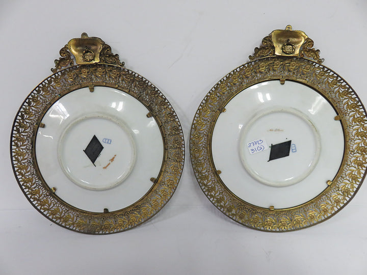 Pair Cabinet Portrait Plates