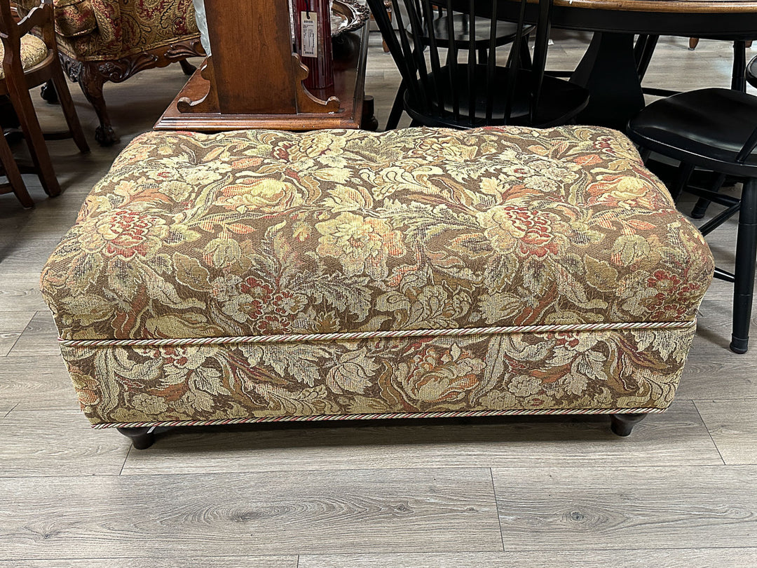 Tufted Upholstered Ottoman