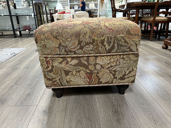 Tufted Upholstered Ottoman