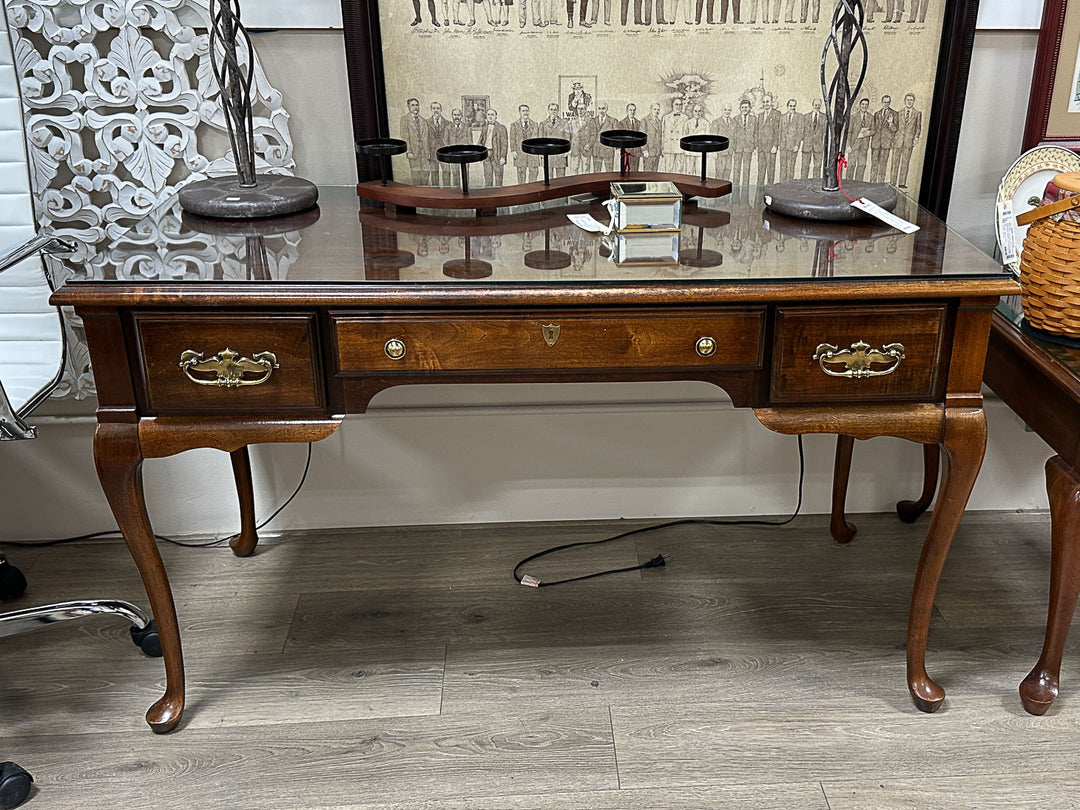 Queen Anne Style Desk
