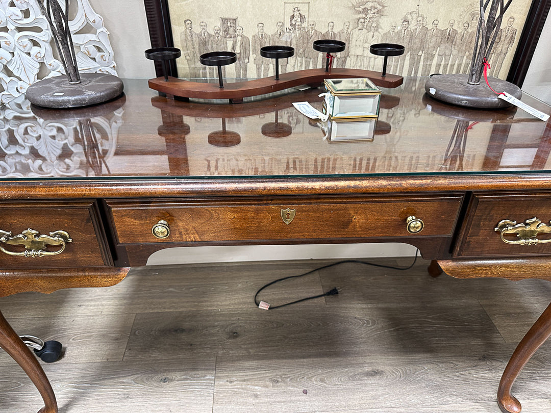 Queen Anne Style Desk