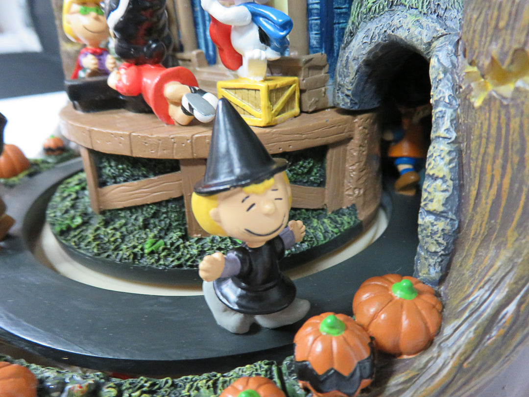 Bradford Exchange Peanuts "Monster Bash"