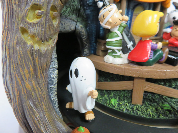 Bradford Exchange Peanuts "Monster Bash"