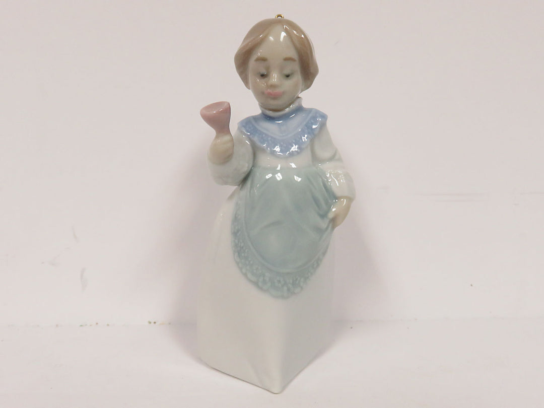 Lladró Mrs. Claus Figurine