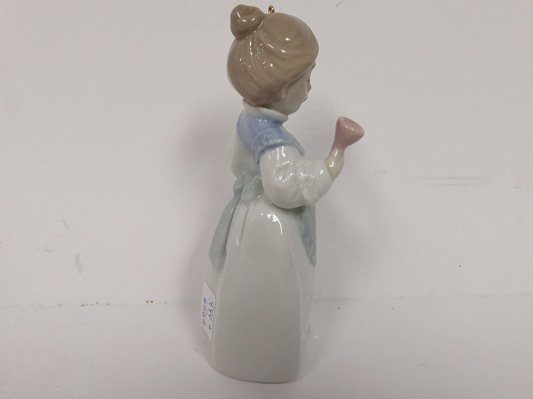 Lladró Mrs. Claus Figurine
