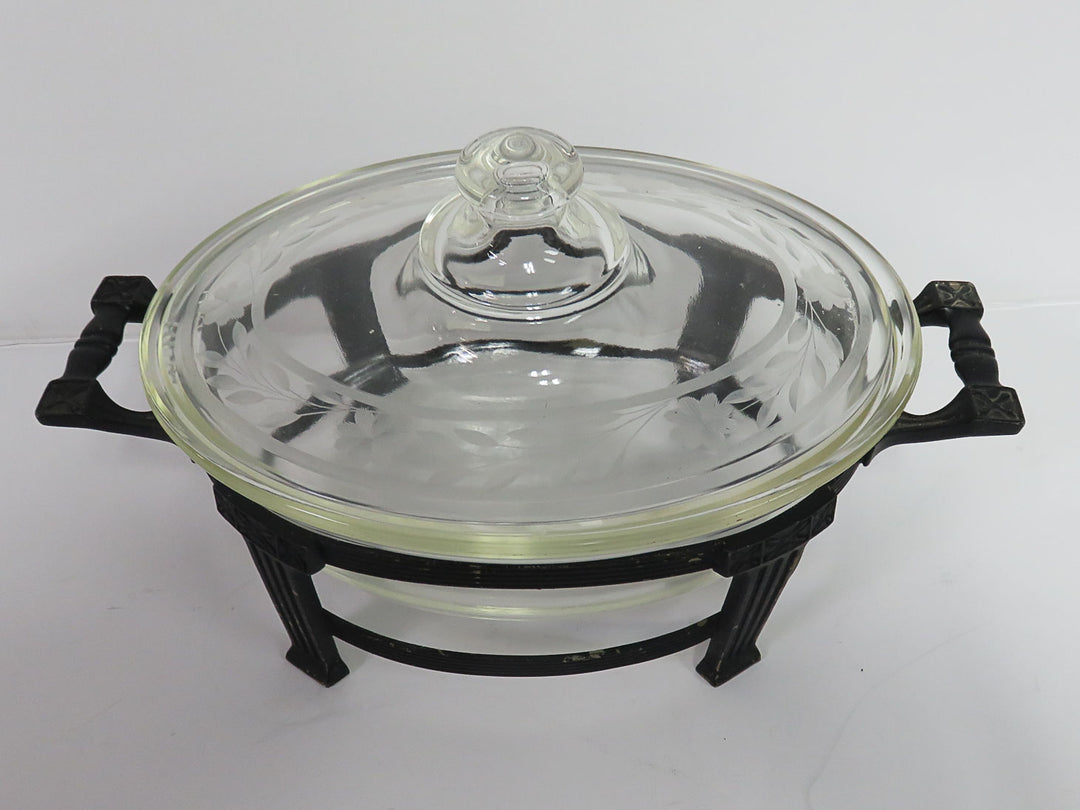 Pyrex Lidded Serving Dish