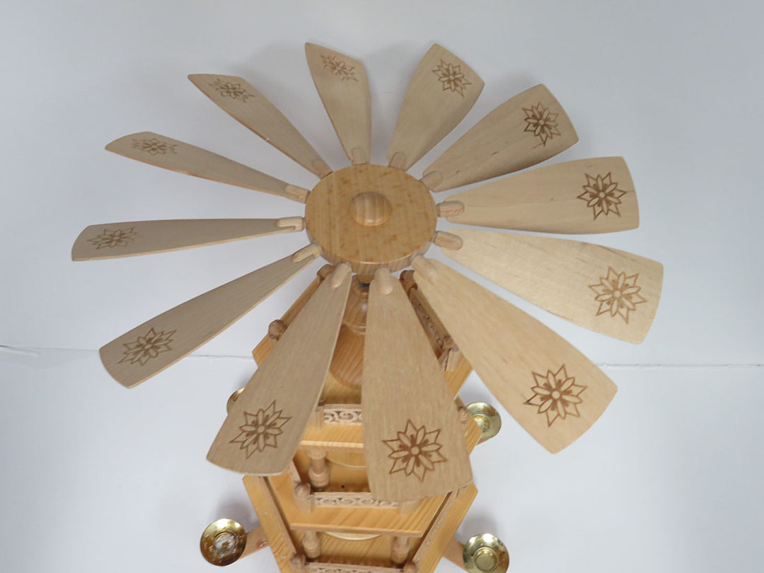 Richard Glasser Christmas Pyramid