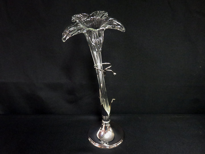 Oneida Amaryllis Vase