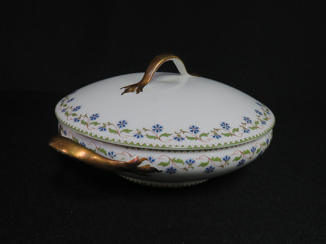 T&V Longchamps Covered Dish