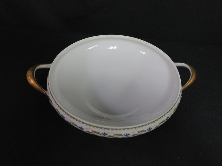 T&V Longchamps Covered Dish