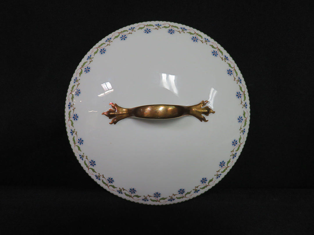 T&V Longchamps Covered Dish
