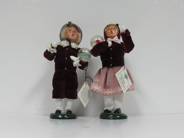 Byers Choice "Snow Globe" Carolers