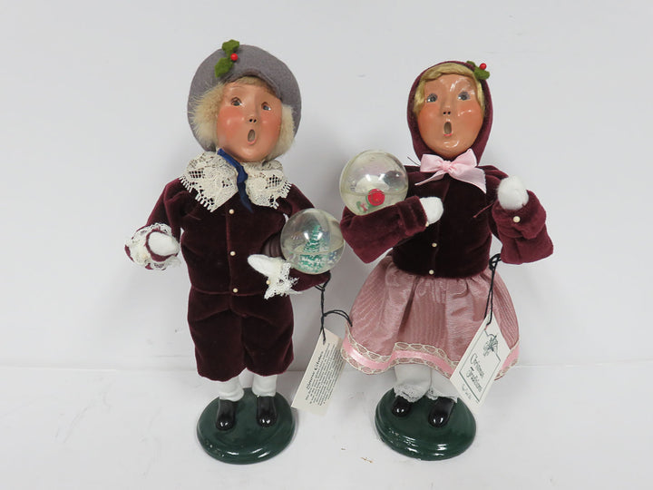 Byers Choice "Snow Globe" Carolers